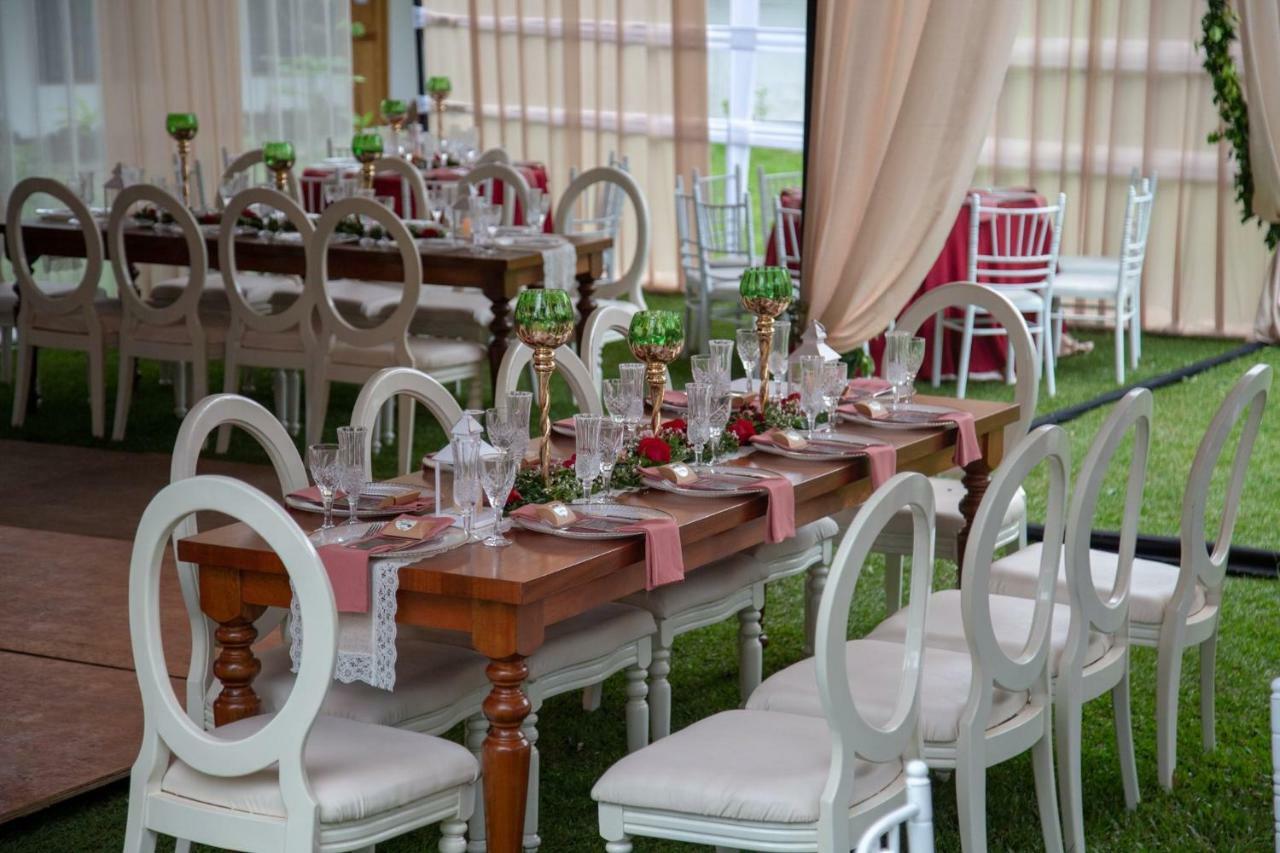 Готель Country Club Eco Casajardin Мойобамба Екстер'єр фото
